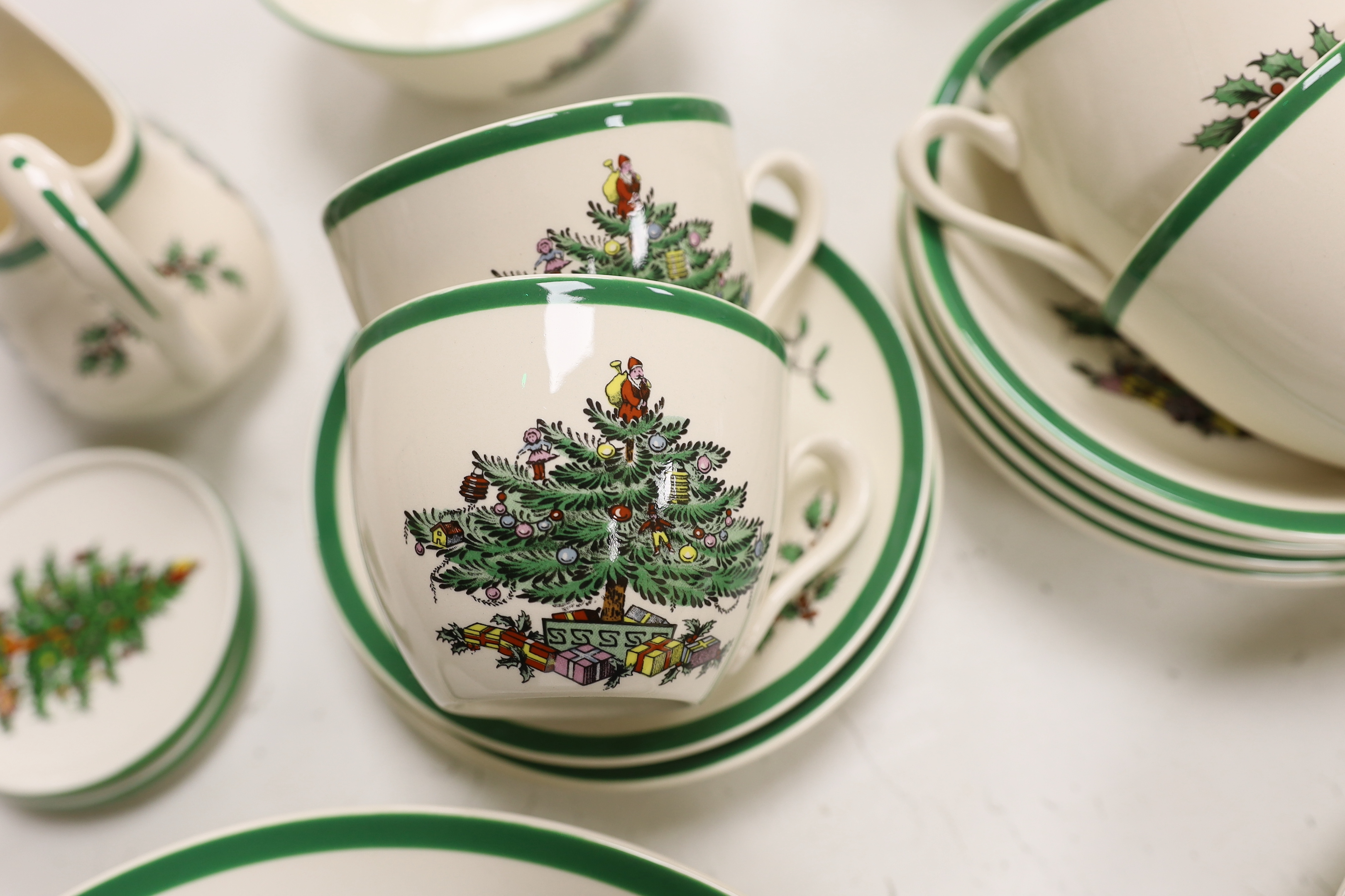 A Spode Christmas Tree pattern part breakfast set